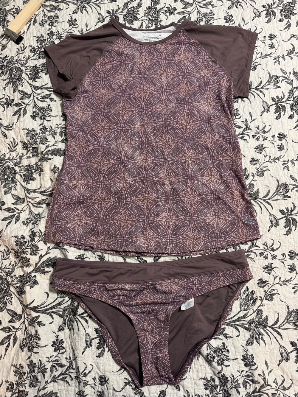 Carve Designs Mauve Floral Short Sleeve Swim Set